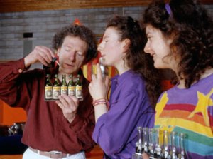 music-on-glass-bottles.MindenEnsemble