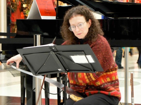 andrea_minden-musical-saw-web